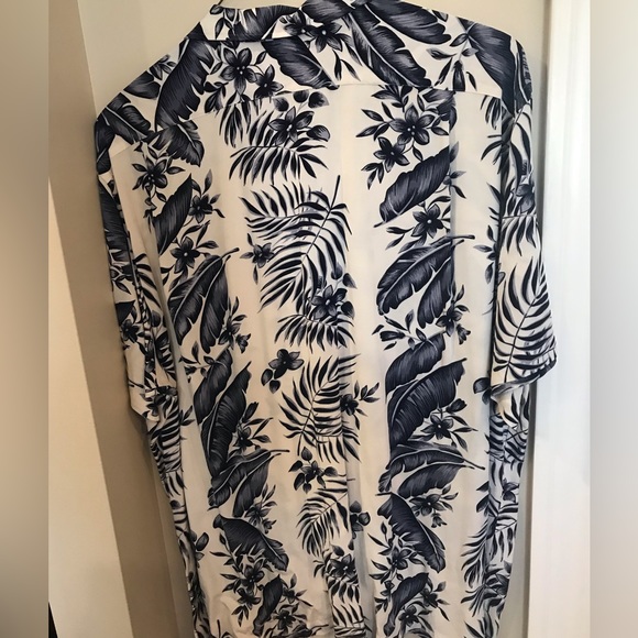 Polo by Ralph Lauren Men’s Short Sleeve Button Down - Picture 5 of 8